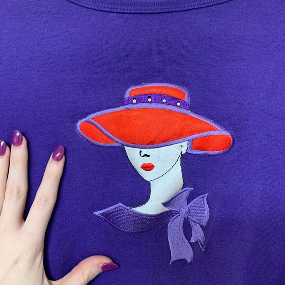 Vintage Embroidered Tee - Picture 3 of 6